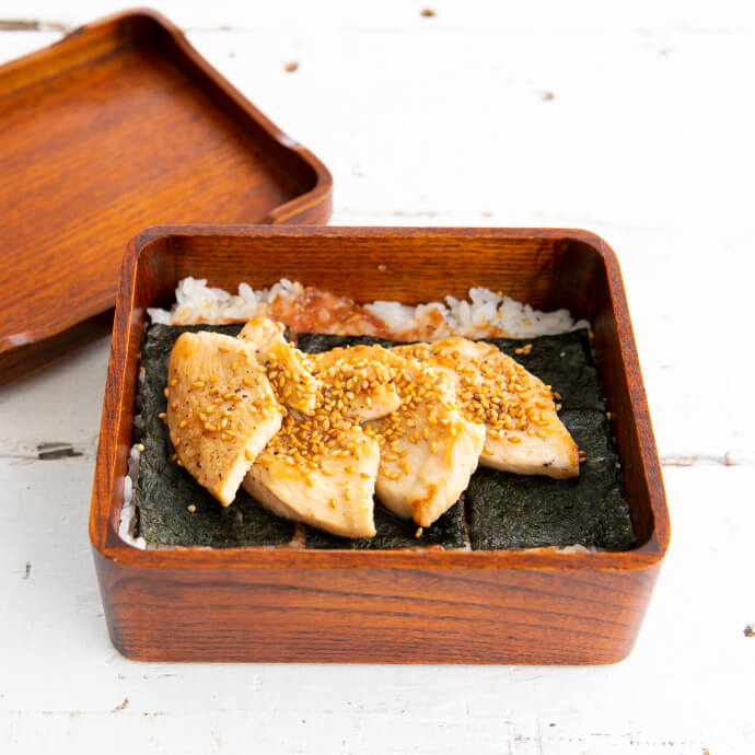 鶏むね肉の梅みそ重 – ごちそうさまOfficial